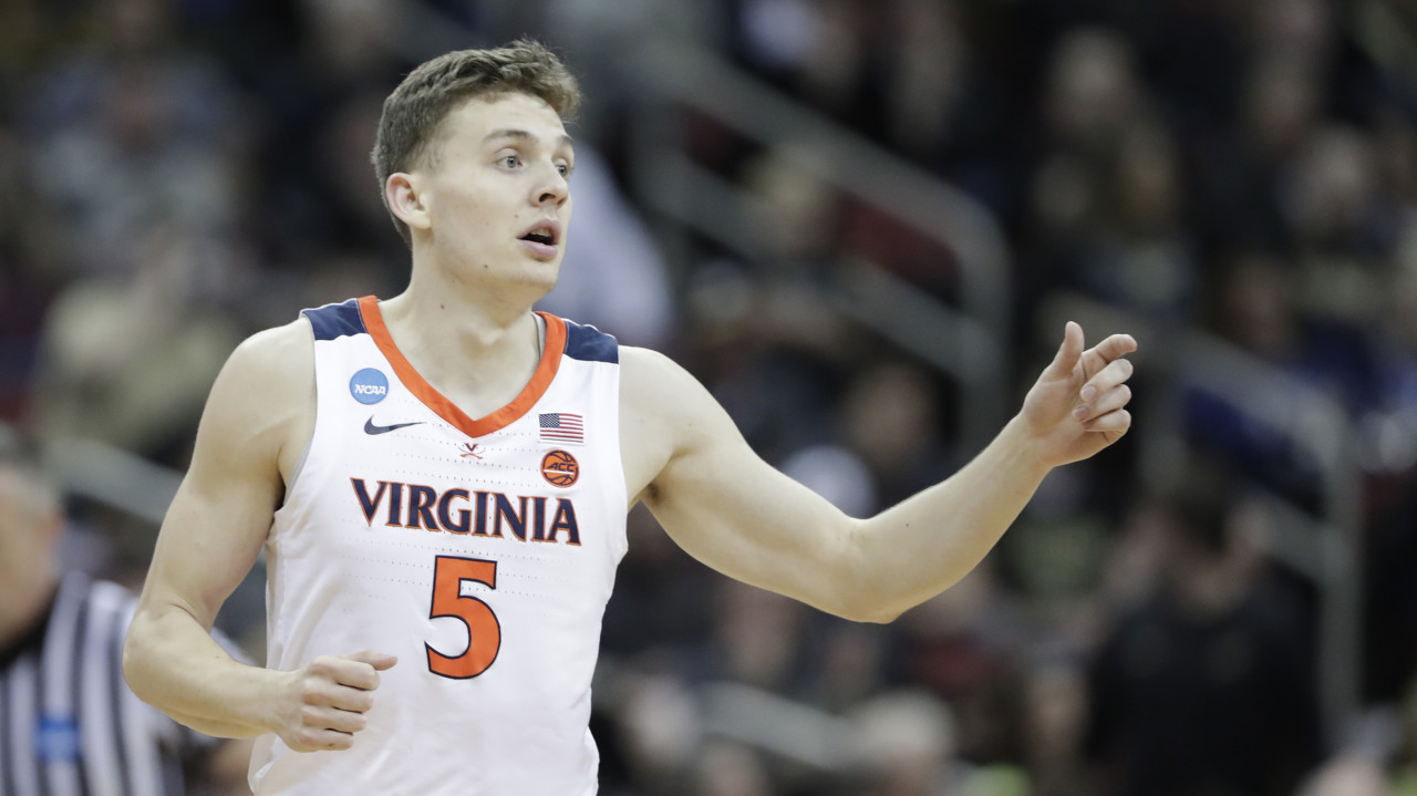 华体会HTH-直播吧：山西男篮签下曾宣布退役的19年MOP&amp;NBA55号秀凯尔·盖伊