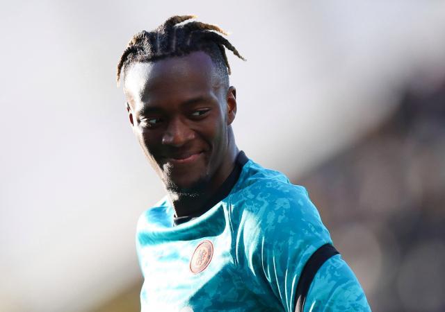 华体会体育-罗马重金签亚伯拉罕 前蓝军中锋能否助穆帅起飞?